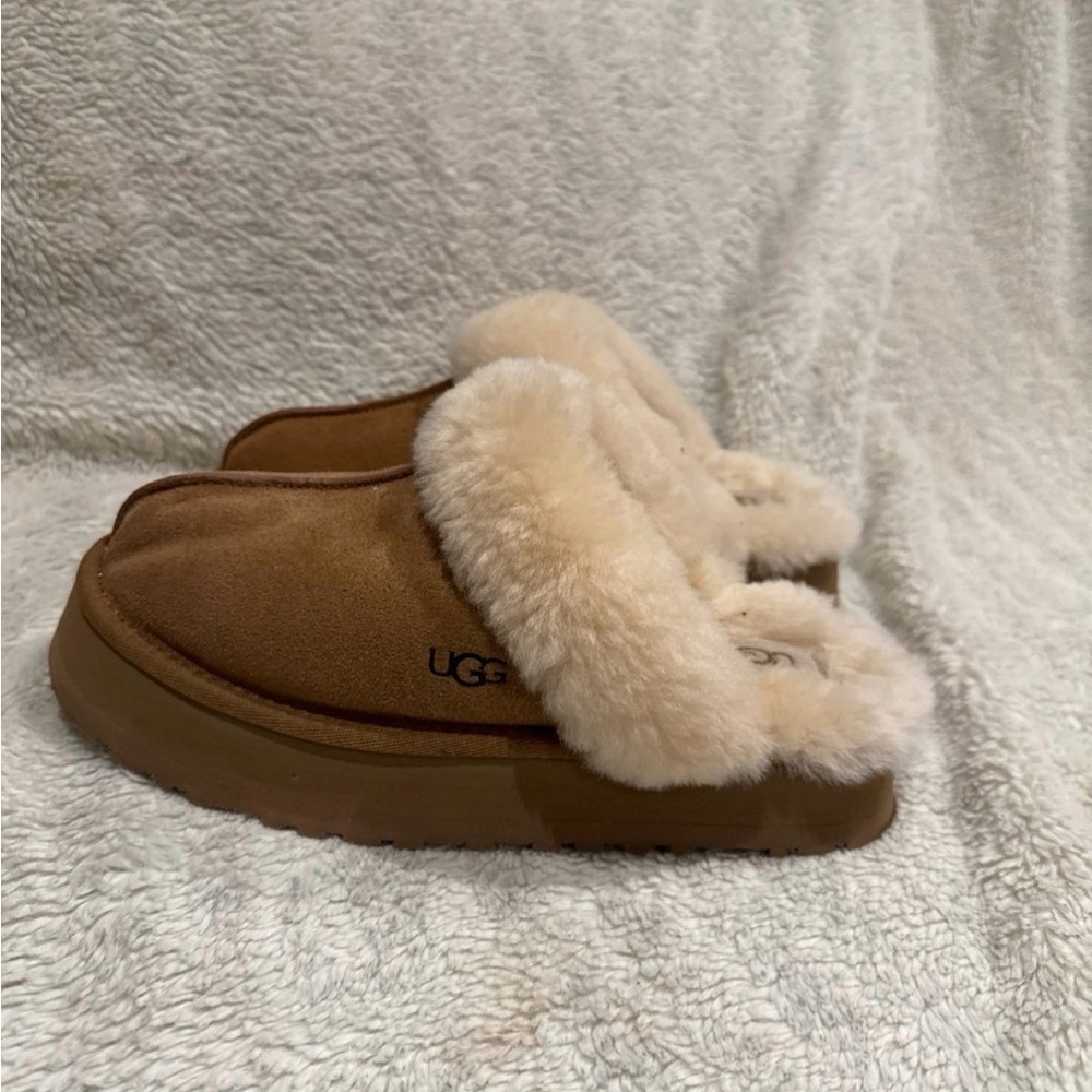 UGG slippers - Picture 6 of 6